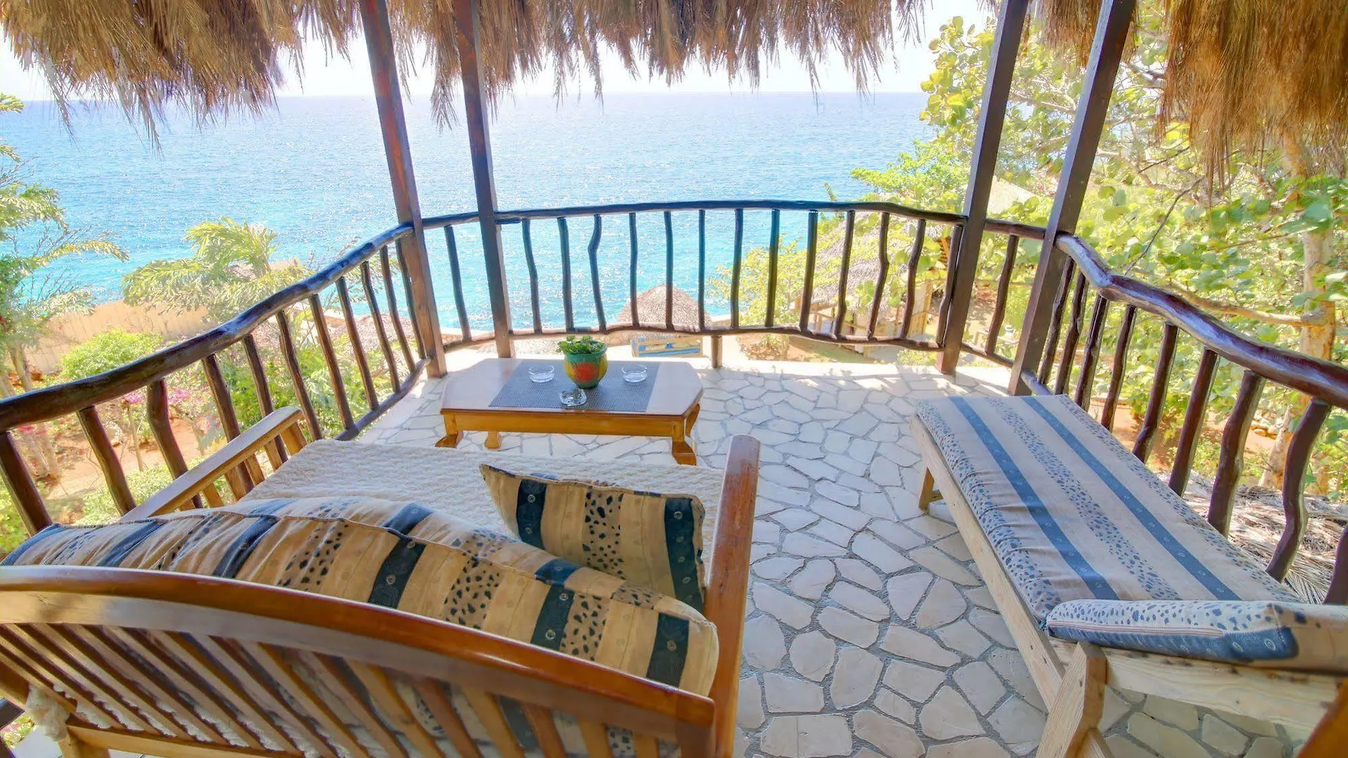 Catcha Falling Star Negril Hotel